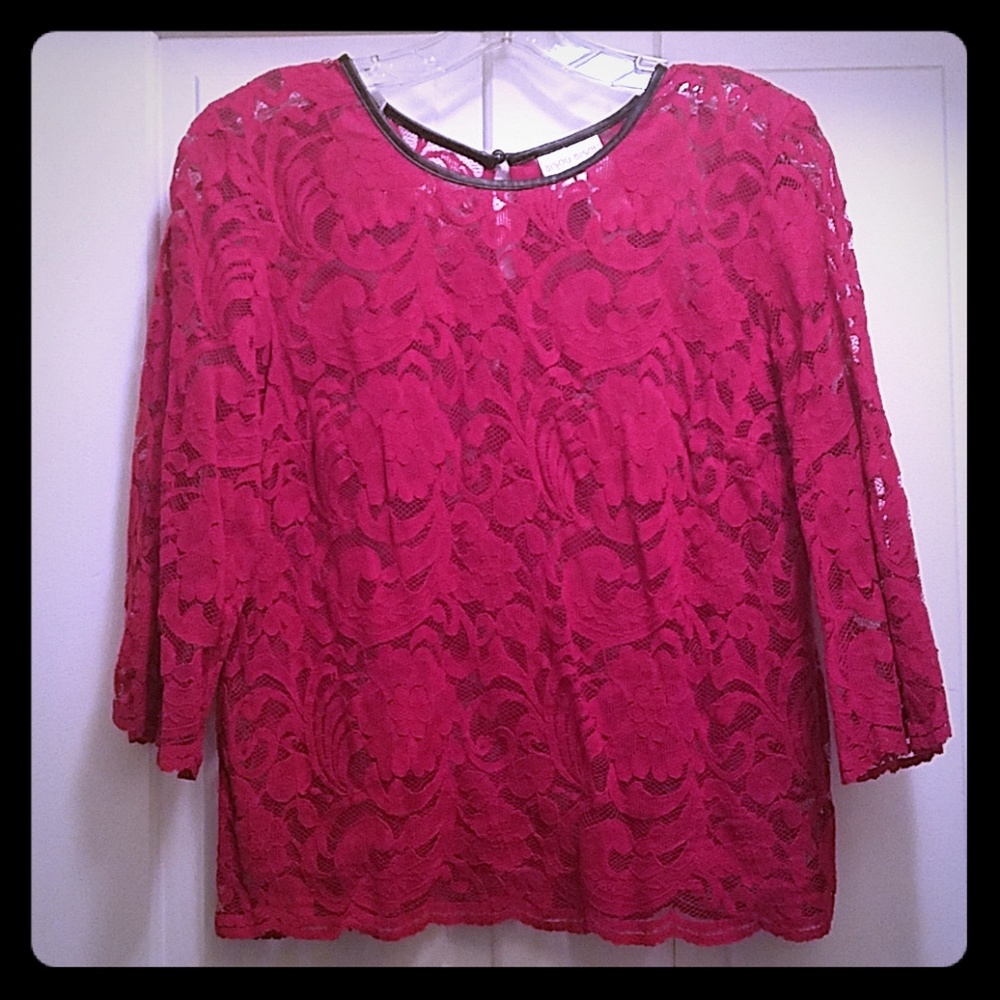 Fuchsia Lace 3/4 sleeve blouse